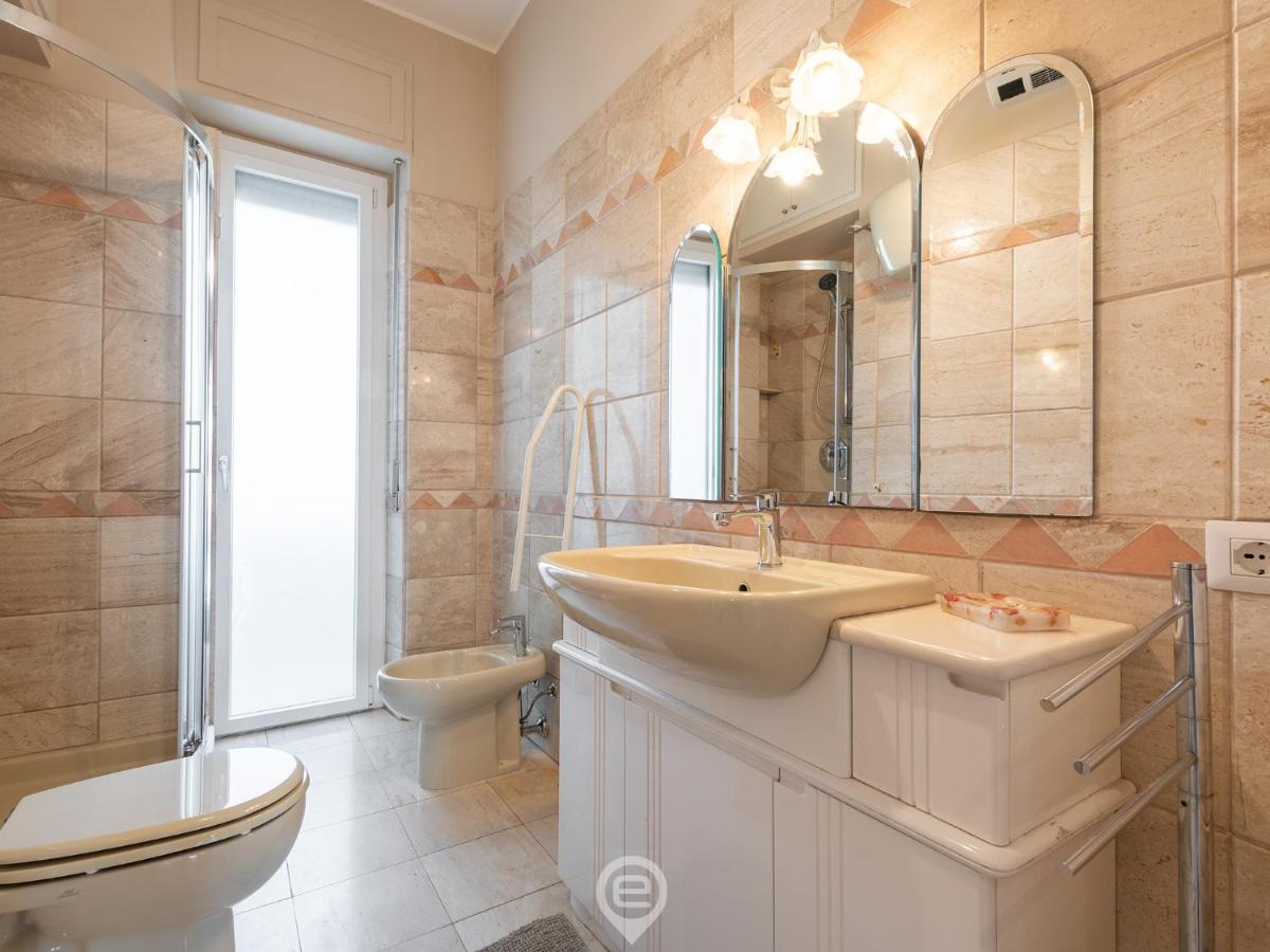 Cityscape Vista Apartment Кальяри Экстерьер фото